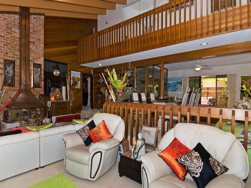 13 Gregory Drive, Carrara QLD 4211