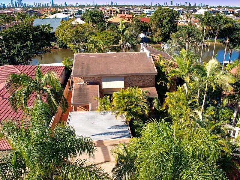 13 Gregory Drive, Carrara QLD 4211