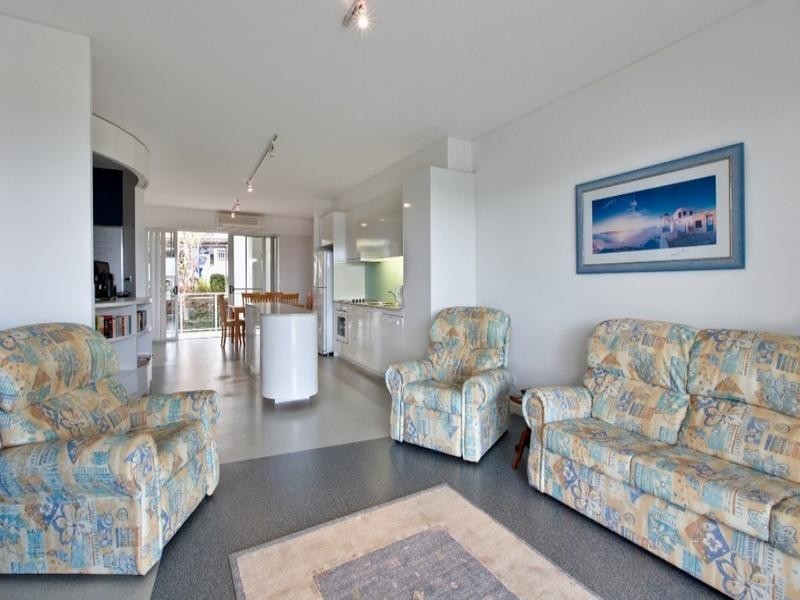 12/98 University Drive, Varsity Lakes QLD 4227