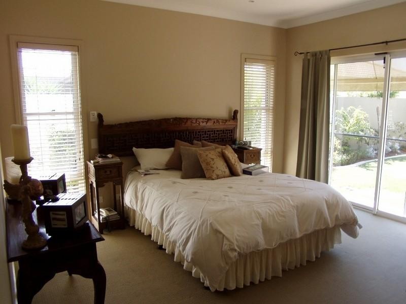 2040 Carlton Drive, Hope Island QLD 4212