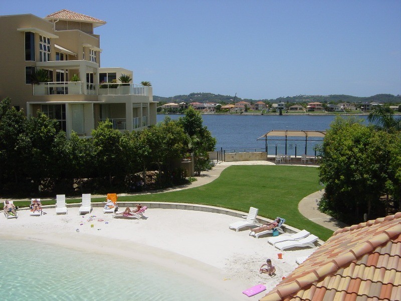 Varsity Lakes QLD 4227