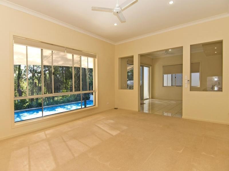 15 Pine Valley Drive, Robina QLD 4226