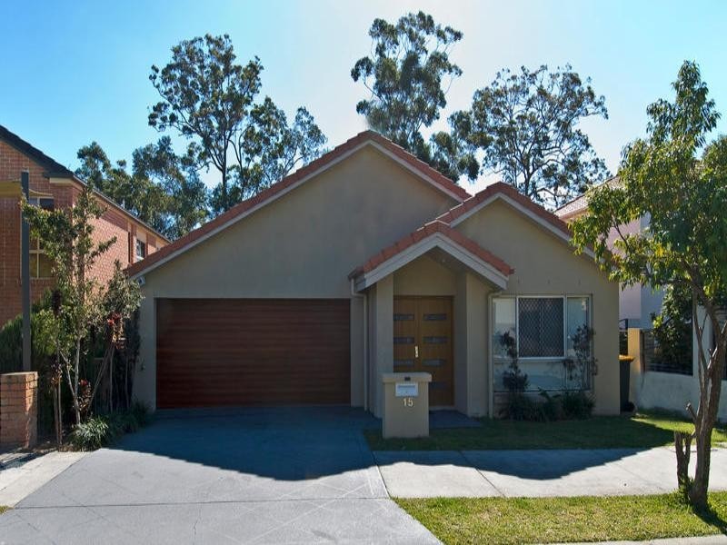 15 Pine Valley Drive, Robina QLD 4226