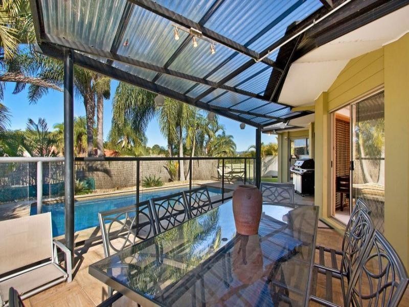 2 Rona Court, Merrimac QLD 4226