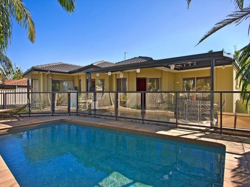 2 Rona Court, Merrimac QLD 4226