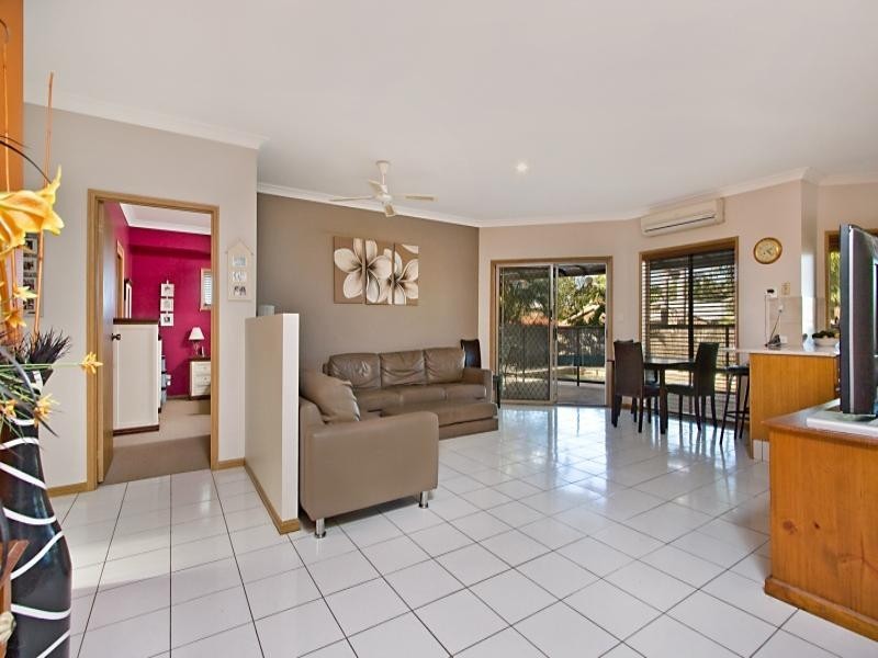 2 Rona Court, Merrimac QLD 4226