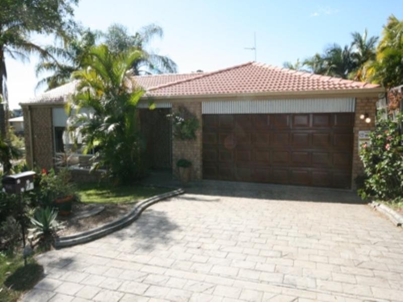 19 Colonsay Cresent, Merrimac QLD 4226