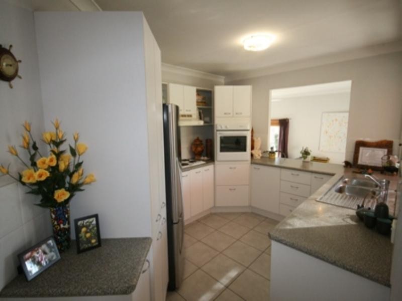 19 Colonsay Cresent, Merrimac QLD 4226