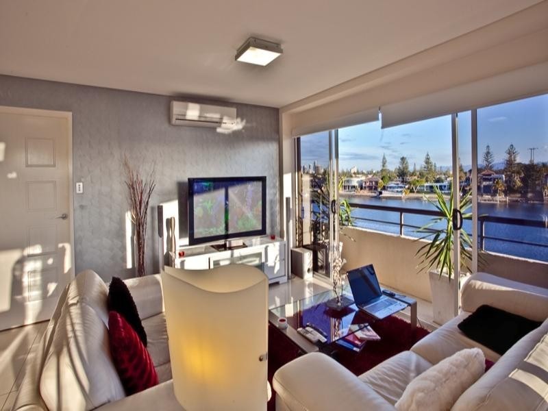 16/1 Peninsular Drive, Surfers Paradise QLD 4217