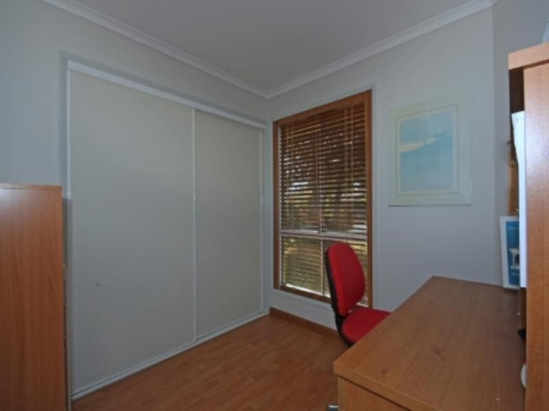 18 Cumberland Drive, Varsity Lakes QLD 4227