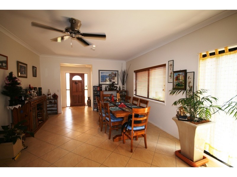 29 Lantau Crescent, Varsity Lakes QLD 4227