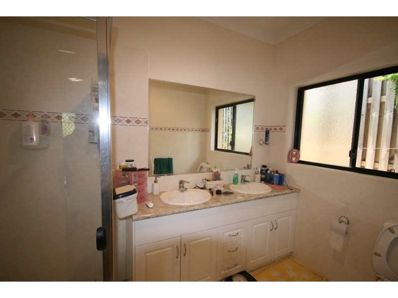 29 Lantau Crescent, Varsity Lakes QLD 4227