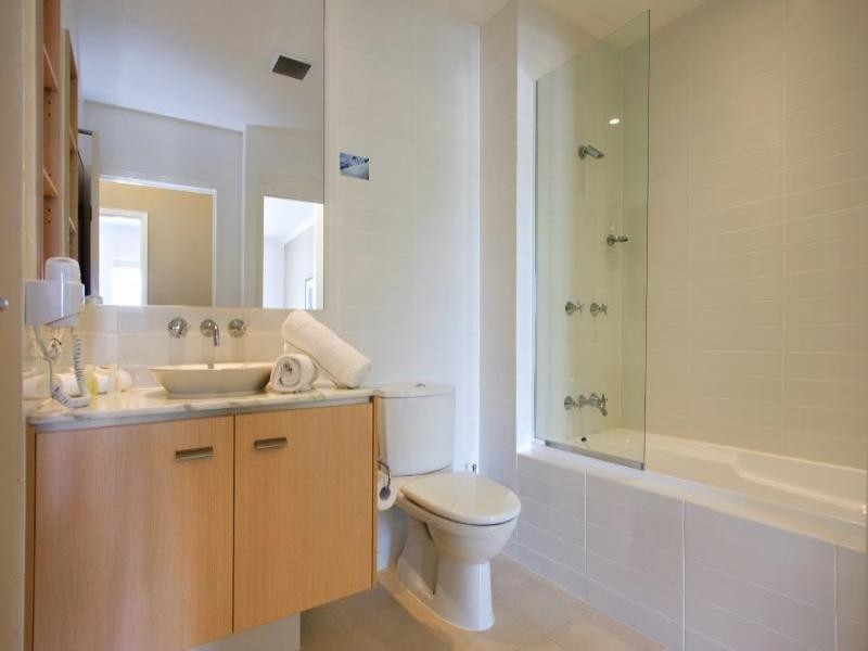 65/228 Varsity Parade, Varsity Lakes QLD 4227