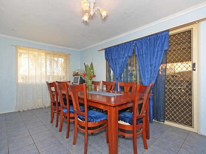 26 Cumberland Drive, Varsity Lakes QLD 4227