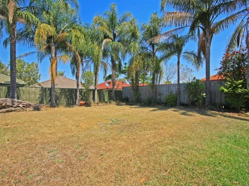 26 Cumberland Drive, Varsity Lakes QLD 4227