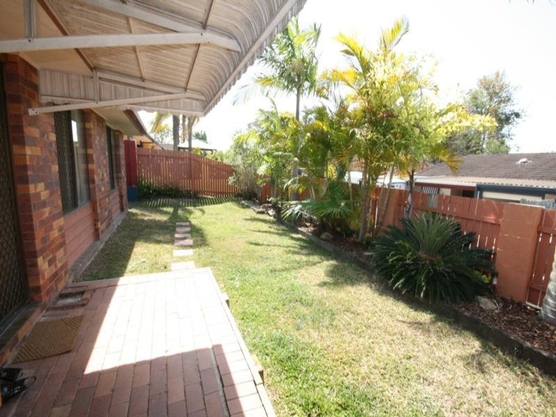 18 Meadow Brook Crescent, Merrimac QLD 4226