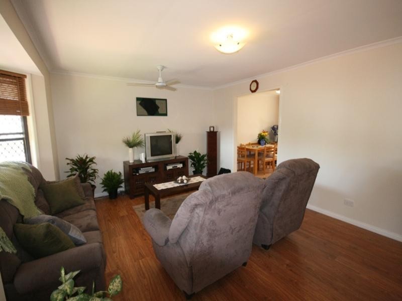 18 Meadow Brook Crescent, Merrimac QLD 4226