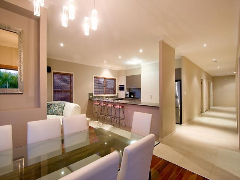 71 Azzurra Drive, Varsity Lakes QLD 4227