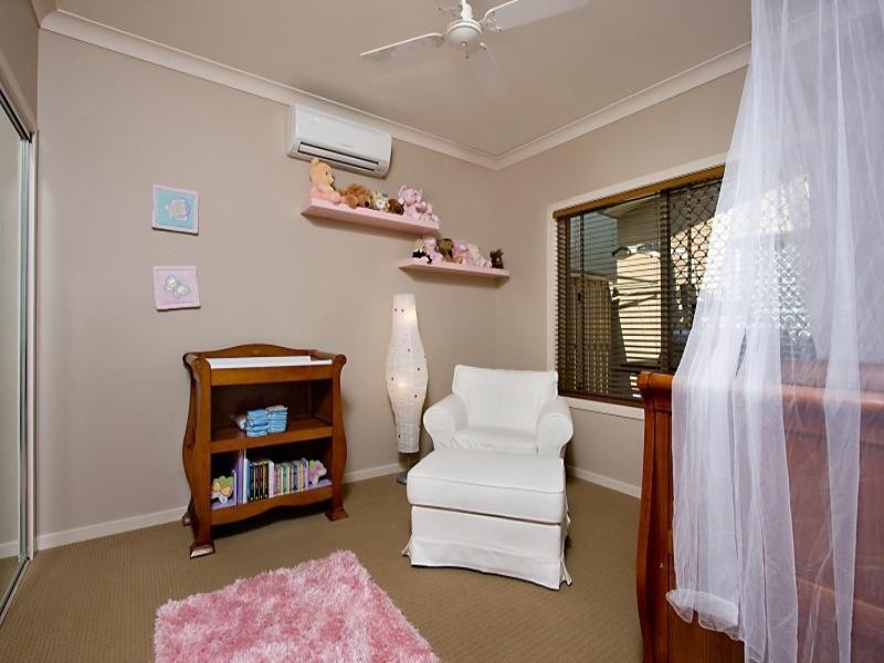 71 Azzurra Drive, Varsity Lakes QLD 4227