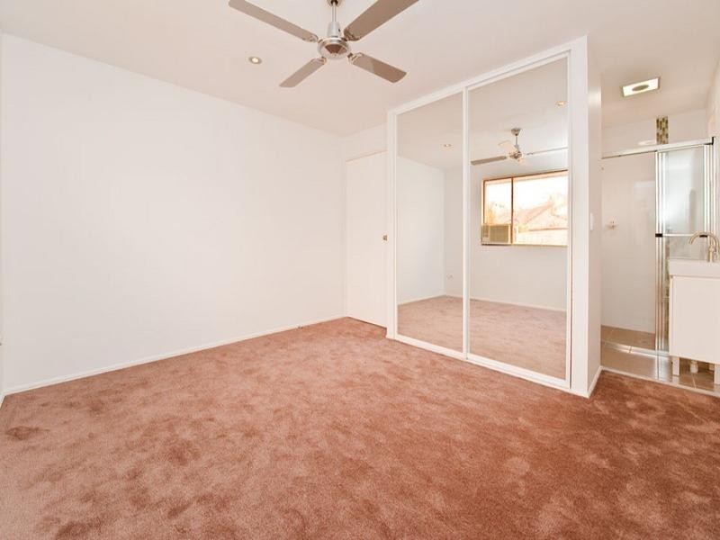 7/3 Duet Drive, Mermaid Waters QLD 4218