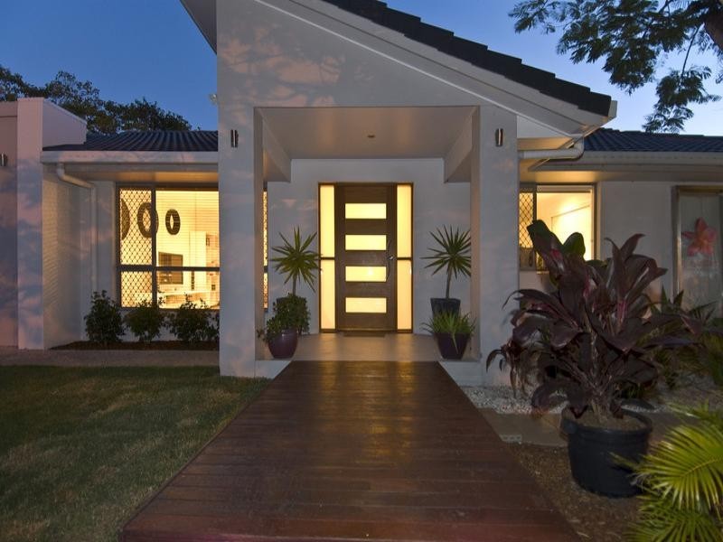 28 Mountain View Avenue, Burleigh Waters QLD 4220