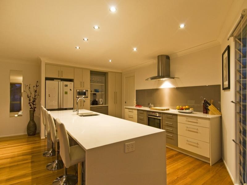 28 Mountain View Avenue, Burleigh Waters QLD 4220