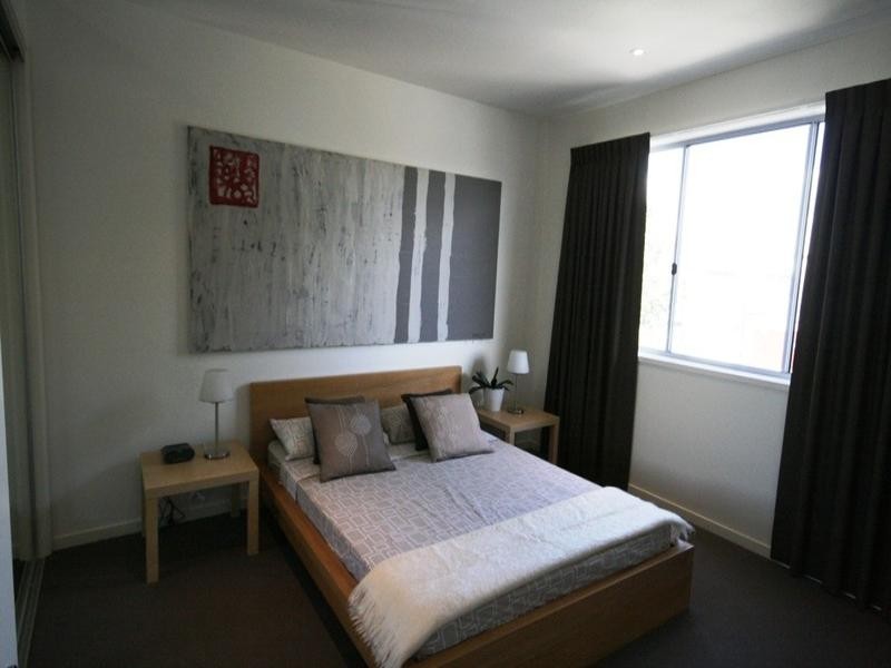 28 Watts Drive, Varsity Lakes QLD 4227