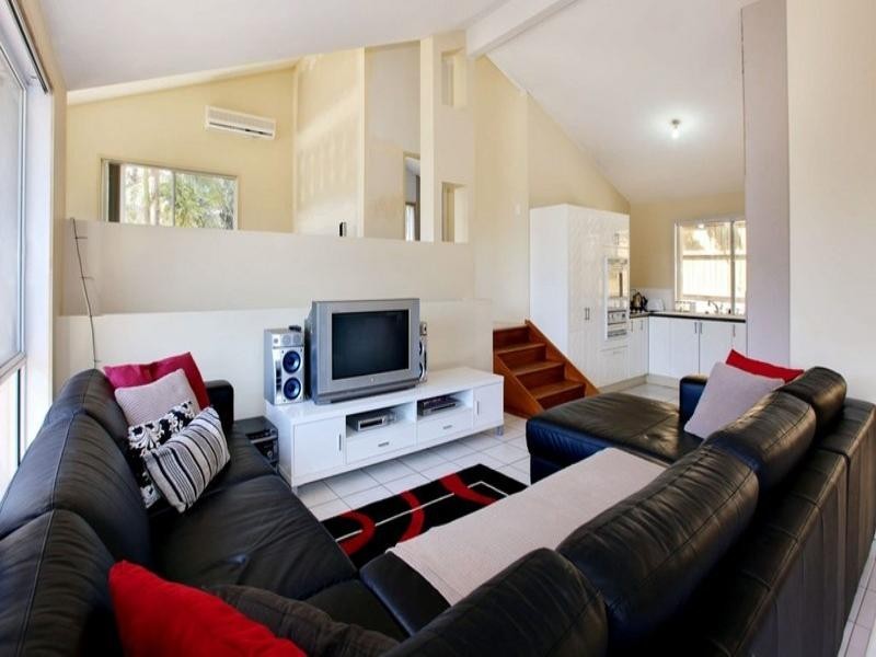 22 Merridown Drive, Merrimac QLD 4226