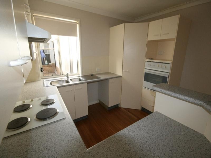 33 Merrilaine Crescent, Merrimac QLD 4226