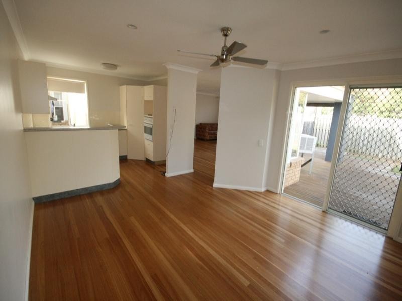 33 Merrilaine Crescent, Merrimac QLD 4226