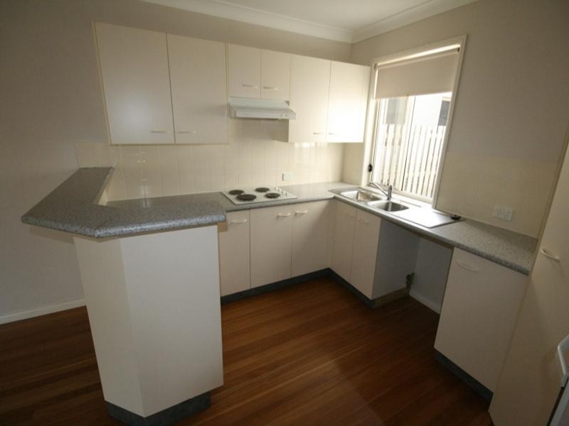 33 Merrilaine Crescent, Merrimac QLD 4226