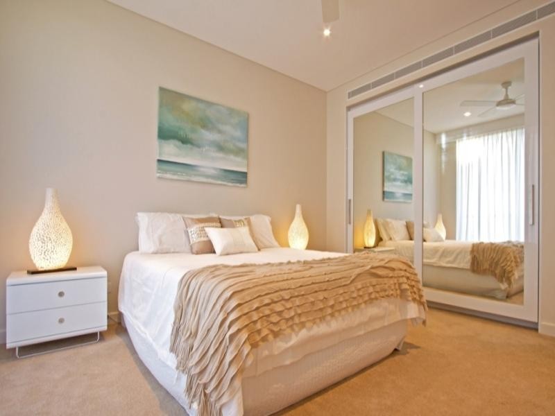 10-12 Imperial Parade, Labrador QLD 4215