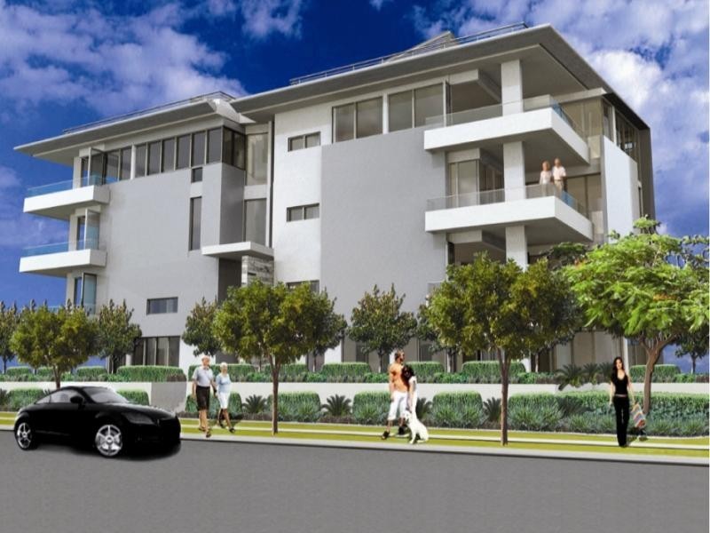 10-12 Imperial Parade, Labrador QLD 4215