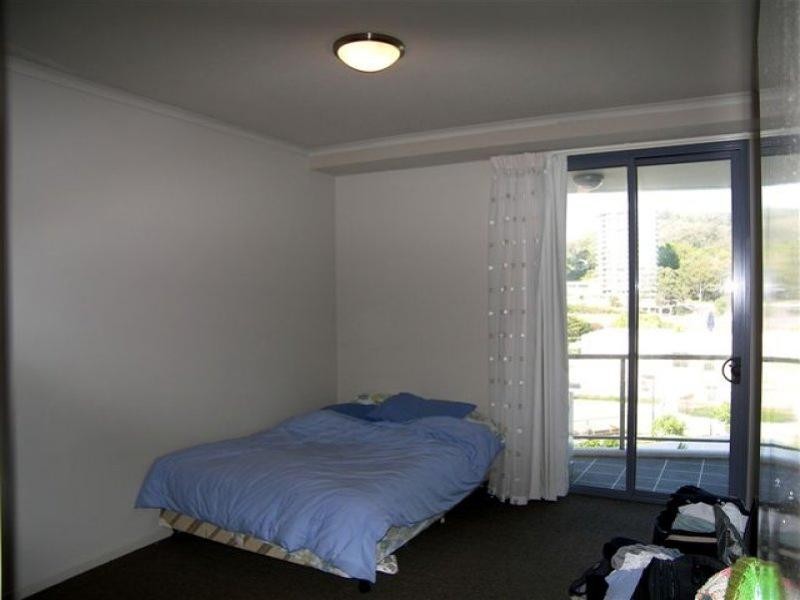 2057/1 Ocean Street, Burleigh Heads QLD 4220