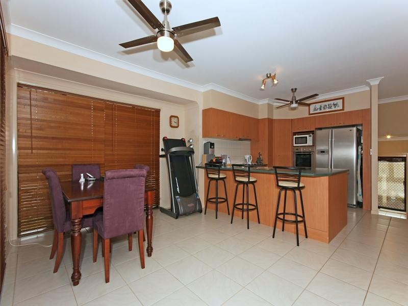 2/12 Gammon Drive, Varsity Lakes QLD 4227