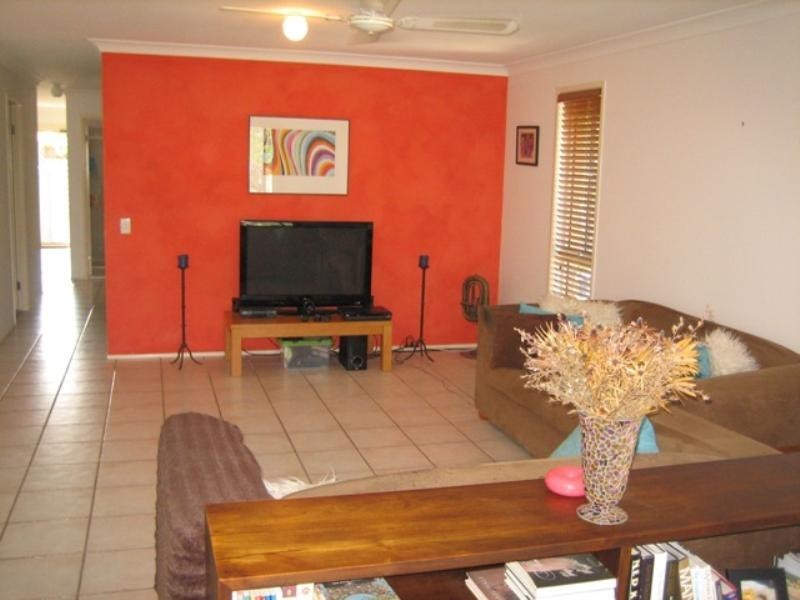 25 Ballerina Street, Burleigh Waters QLD 4220