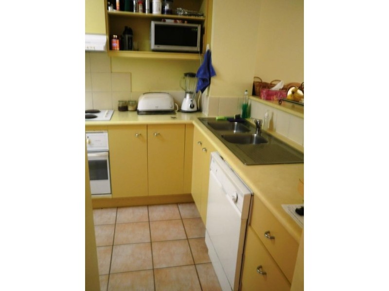 83/215 Cottesloe Drive, Mermaid Waters QLD 4218