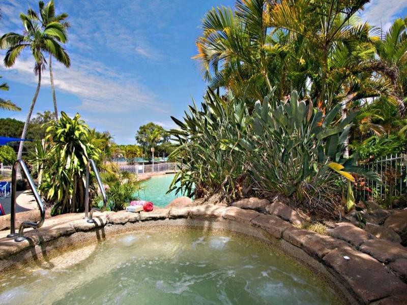 83/215 Cottesloe Drive, Mermaid Waters QLD 4218