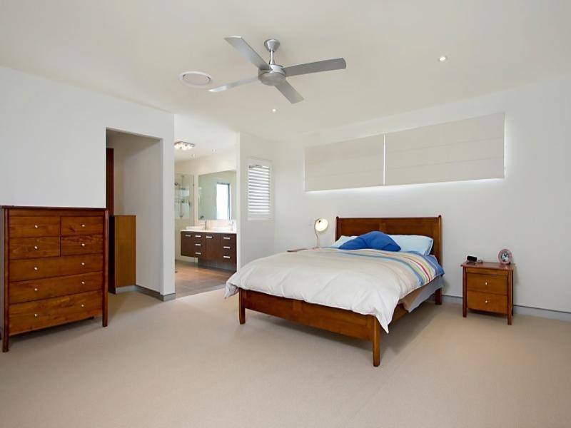 Varsity Lakes QLD 4227