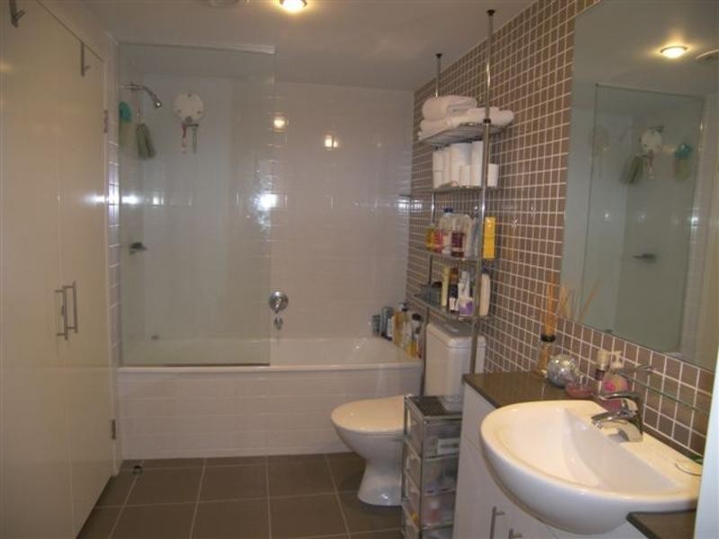 1147/1 Ocean Street, Burleigh Heads QLD 4220