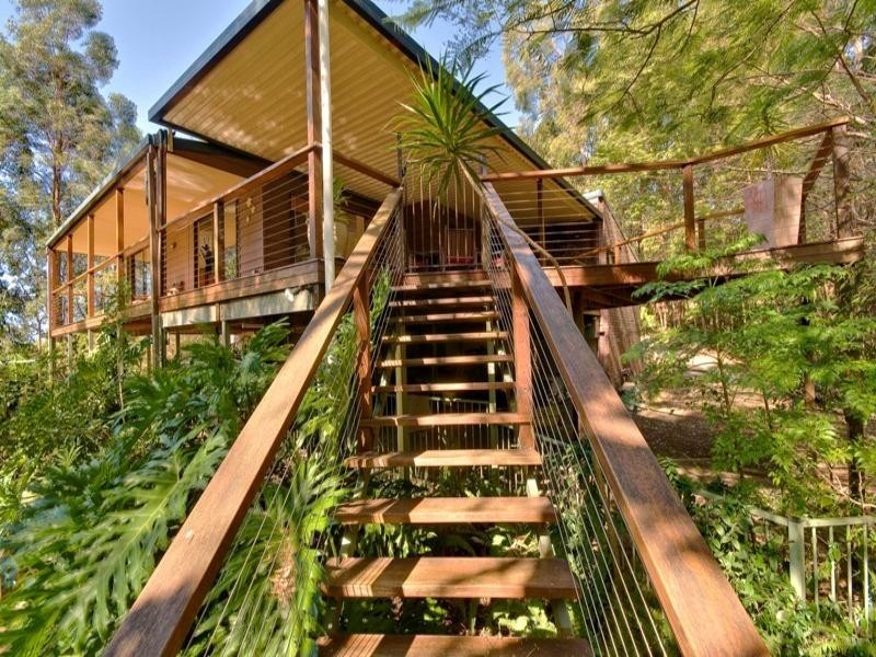 12 Cheshire Grove, Elanora QLD 4221