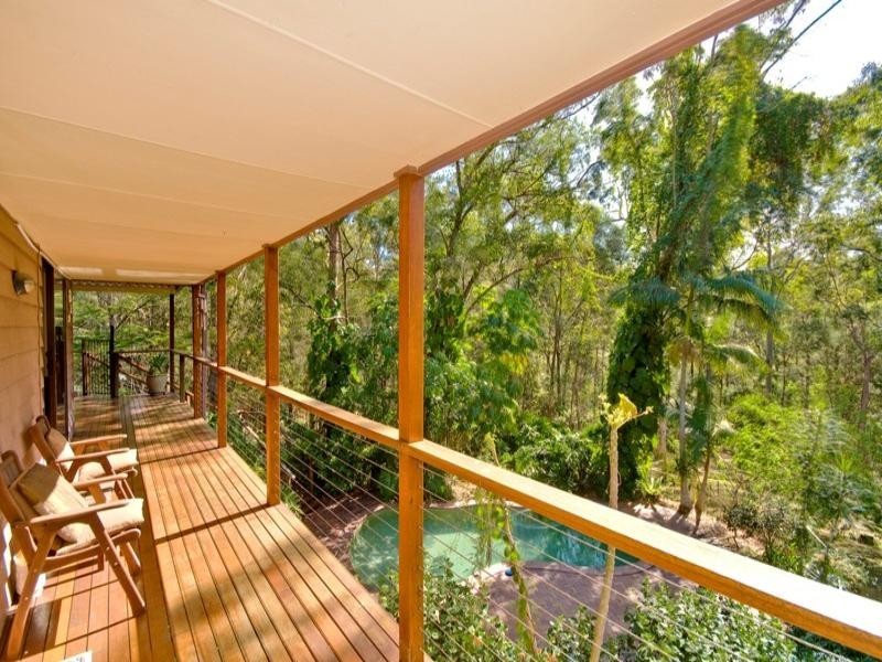 12 Cheshire Grove, Elanora QLD 4221