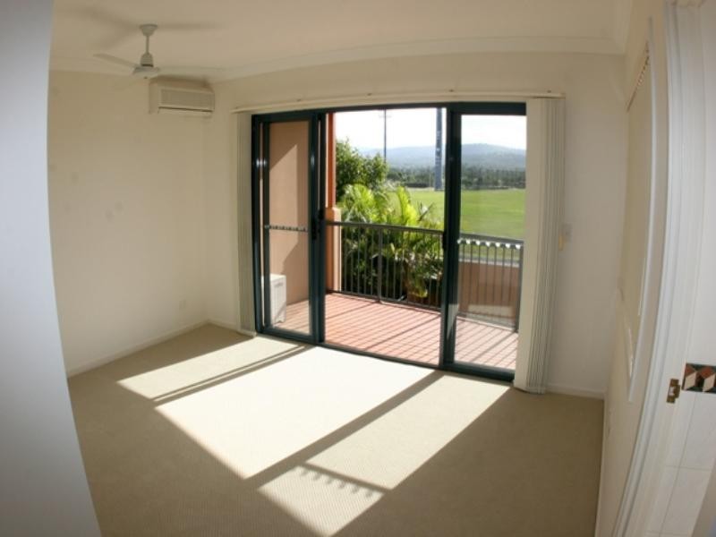 21/117 Palm Meadows Drive, Carrara QLD 4211