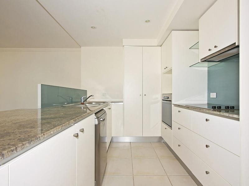 251 Varsity Parade, Varsity Lakes QLD 4227