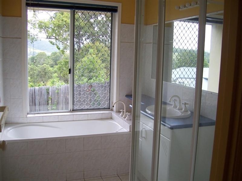 27 Baileys Road, Tallai QLD 4213