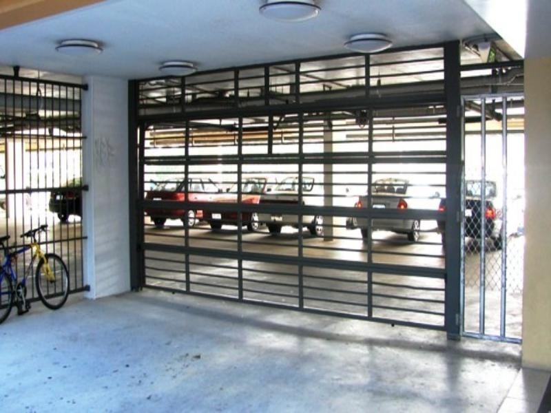 2/25 Lake Orr Drive, Robina QLD 4226