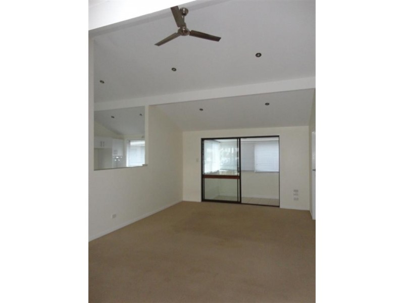 5 Egret Avenue, Burleigh Heads QLD 4220