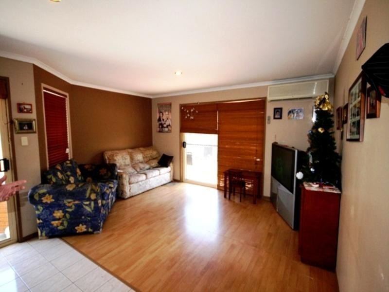 24 Dunedin Close, Merrimac QLD 4226