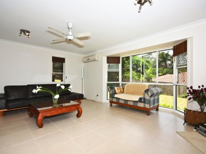 18 Indooroopilly Court, Robina QLD 4226