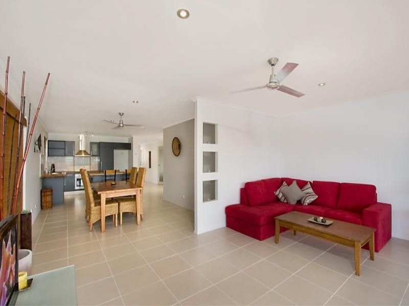 65 Southlake Drive, Varsity Lakes QLD 4227